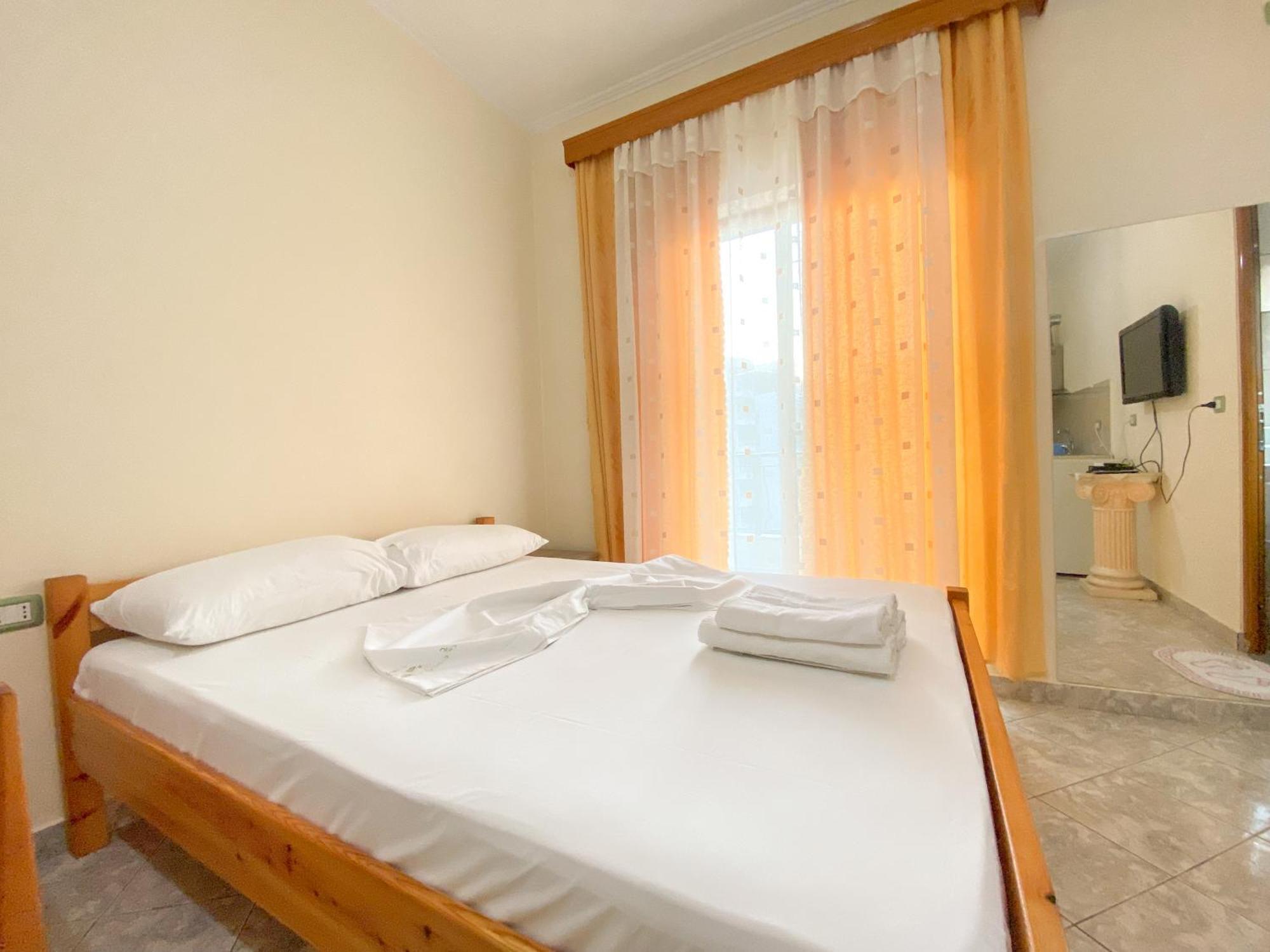 Summerland Saranda Экстерьер фото