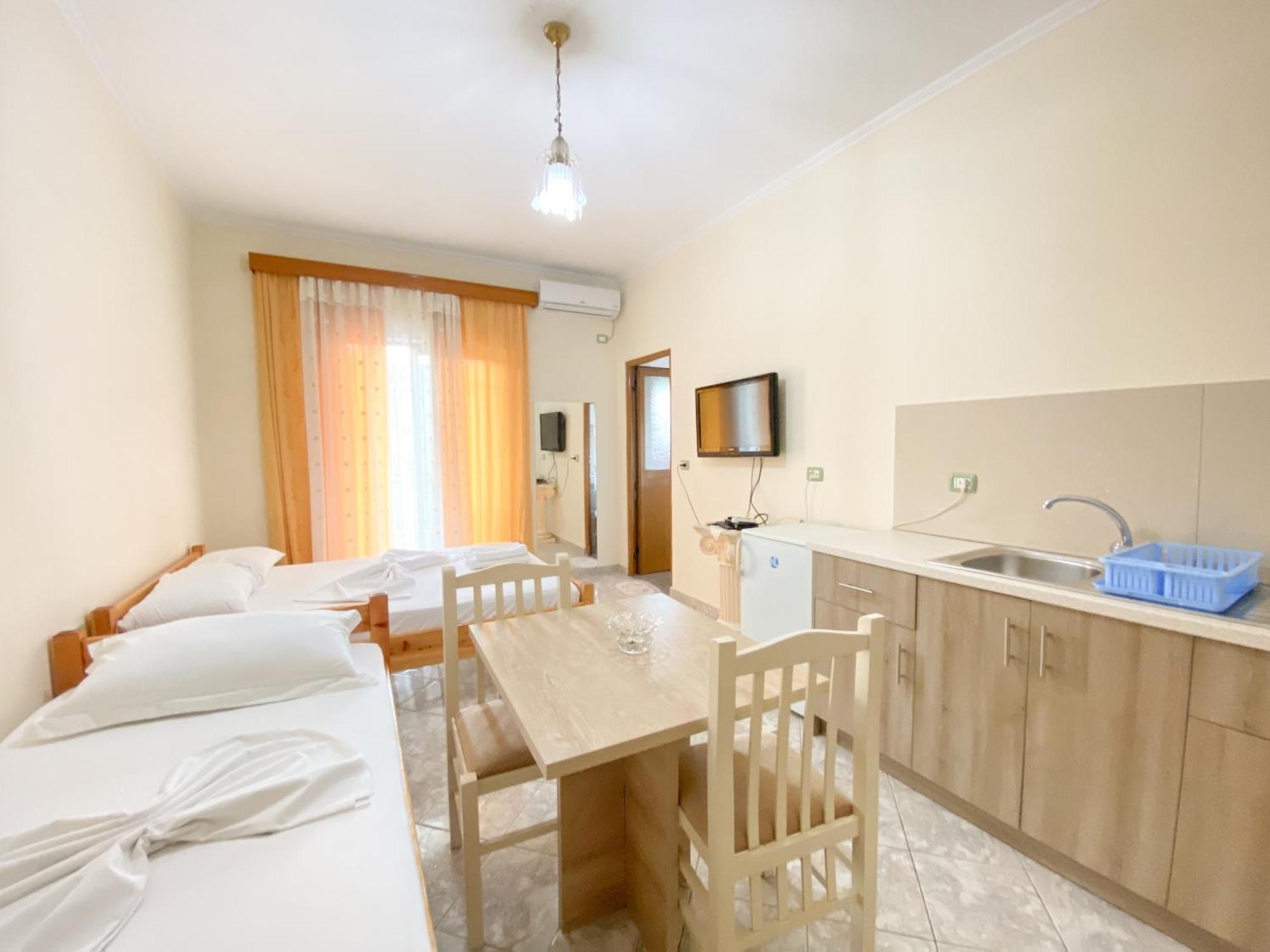 Summerland Saranda Экстерьер фото