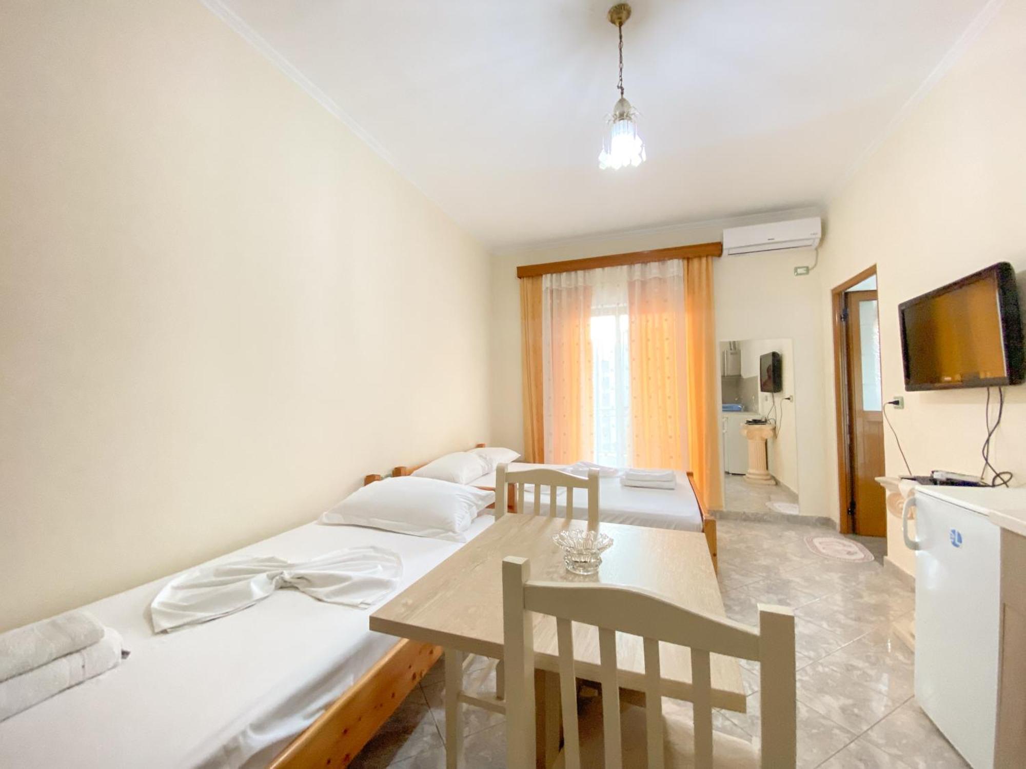 Summerland Saranda Экстерьер фото