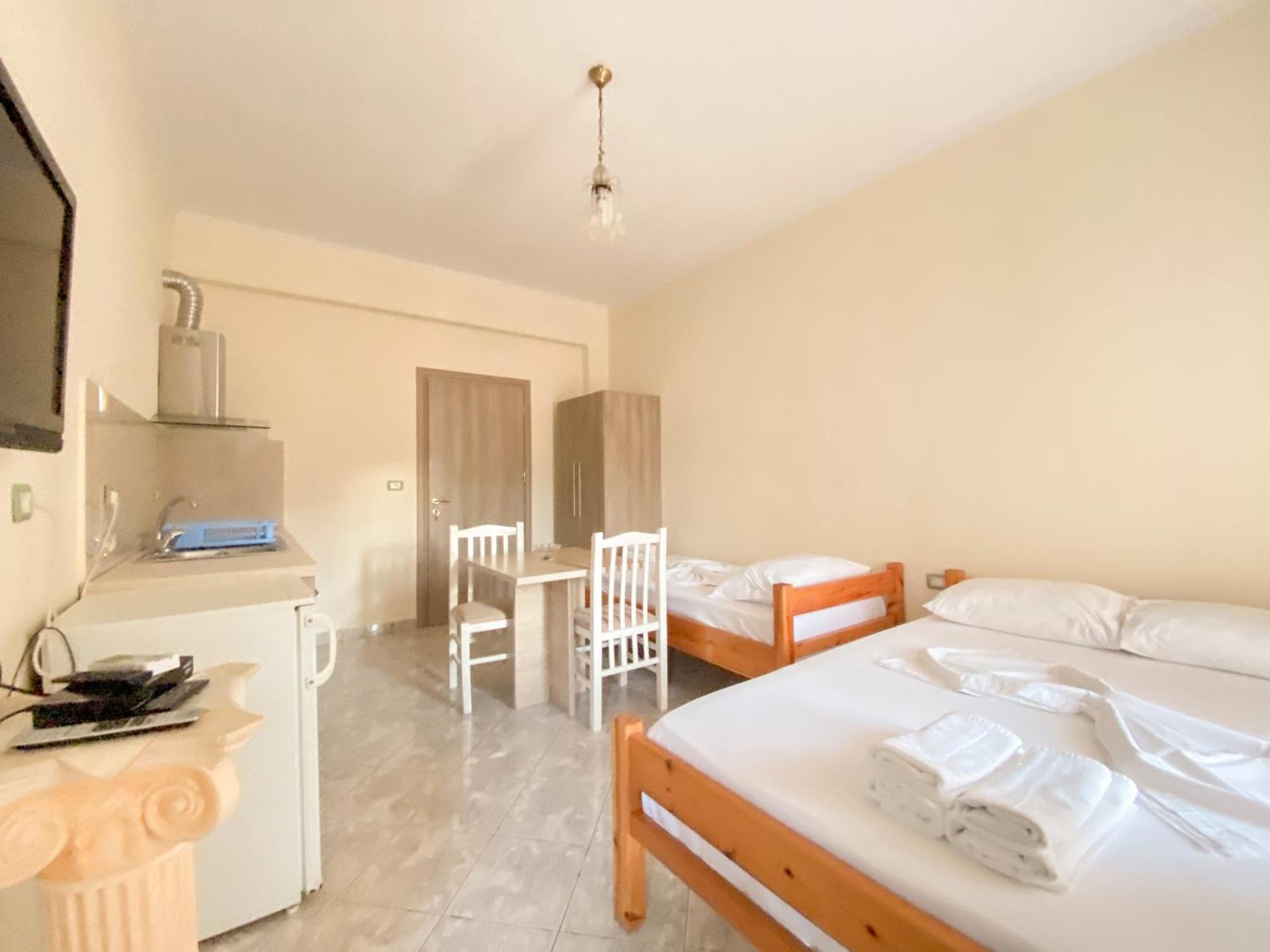 Summerland Saranda Экстерьер фото