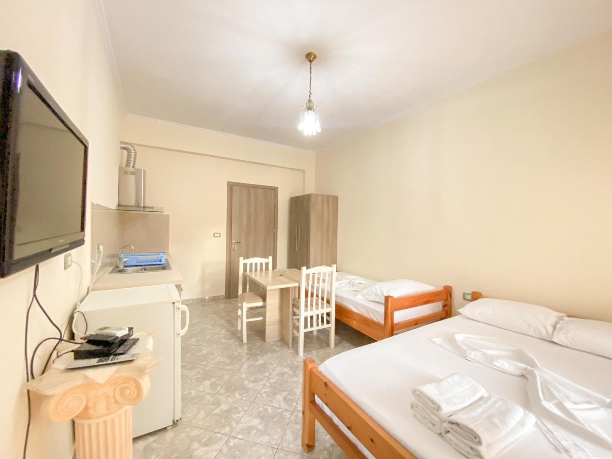 Summerland Saranda Экстерьер фото