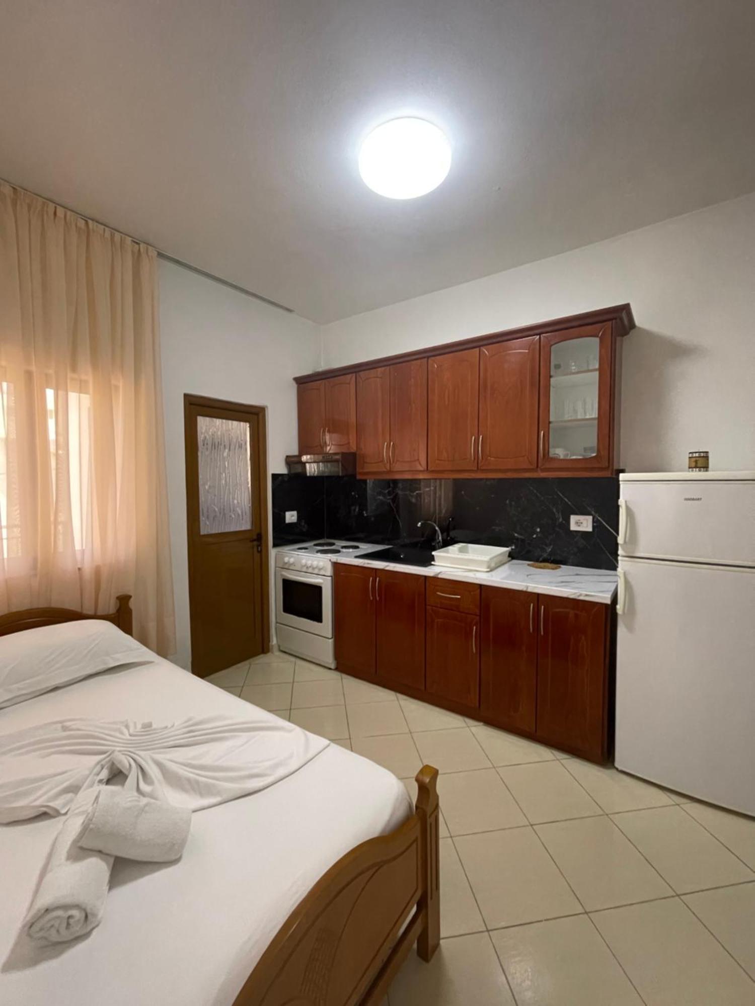 Summerland Saranda Экстерьер фото